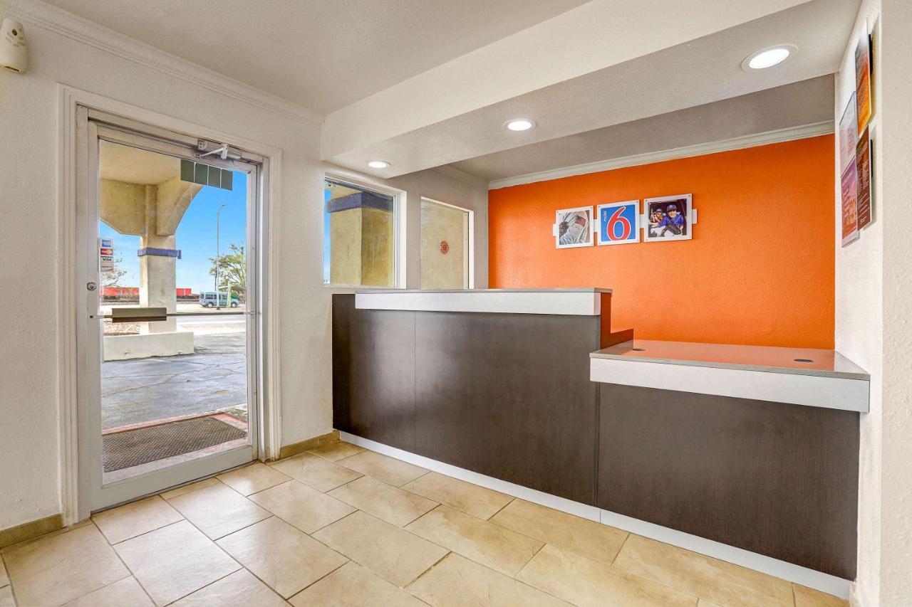 Motel 6-Clovis, NM Buitenkant foto