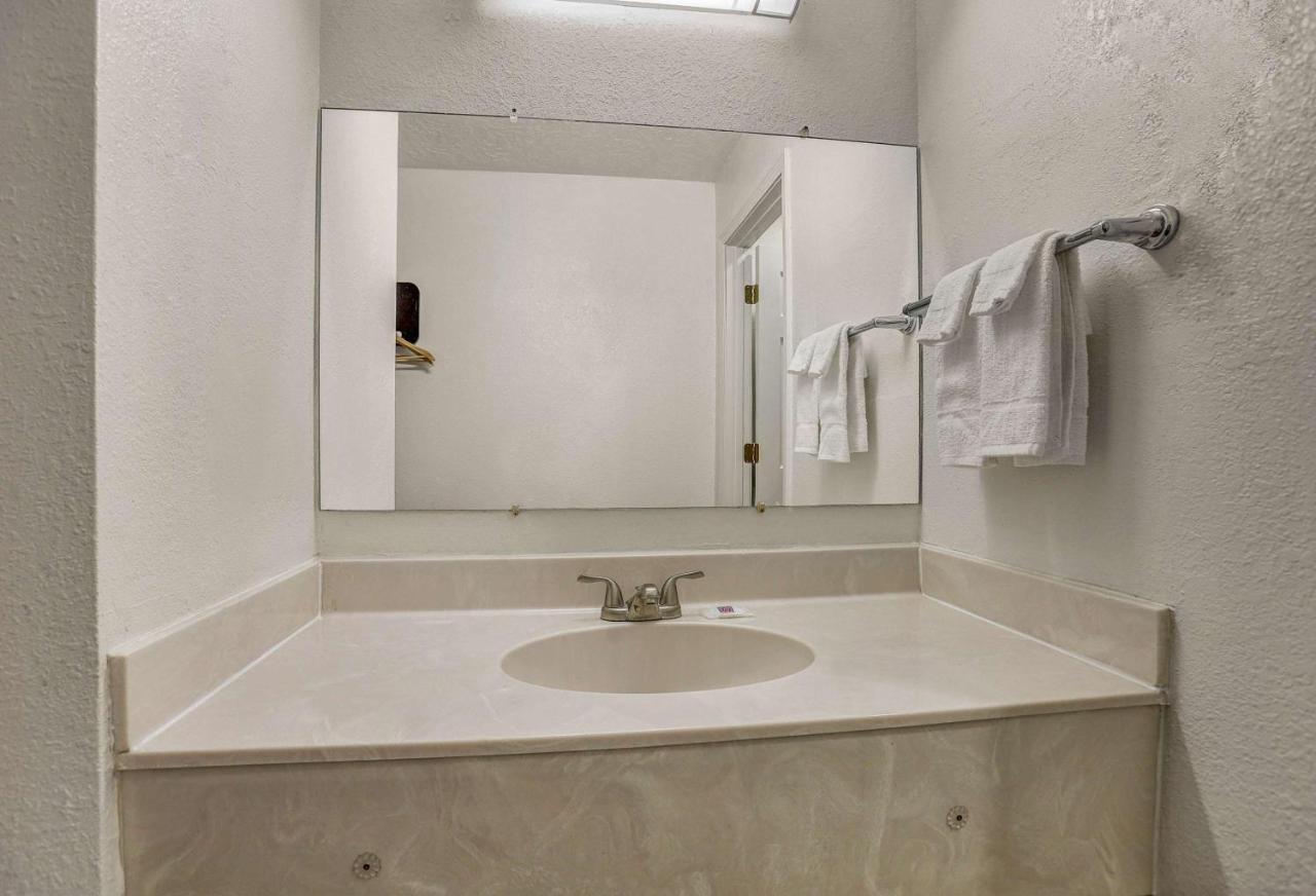 Motel 6-Clovis, NM Buitenkant foto