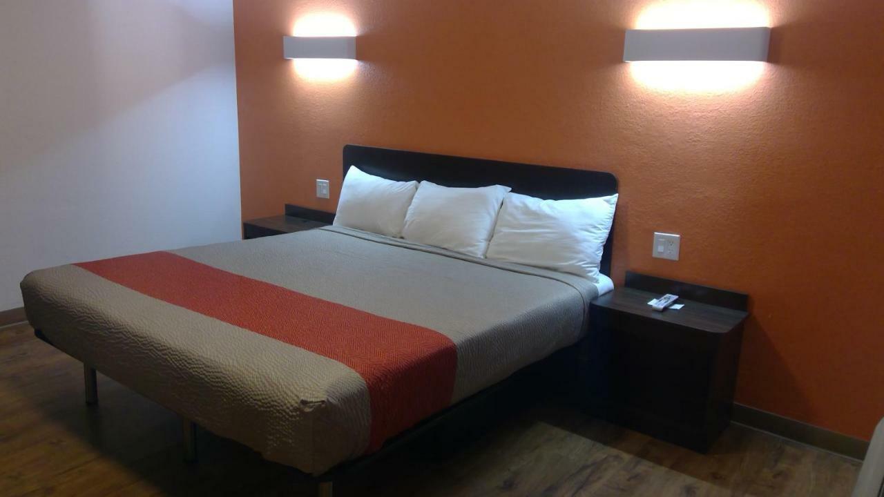 Motel 6-Clovis, NM Buitenkant foto